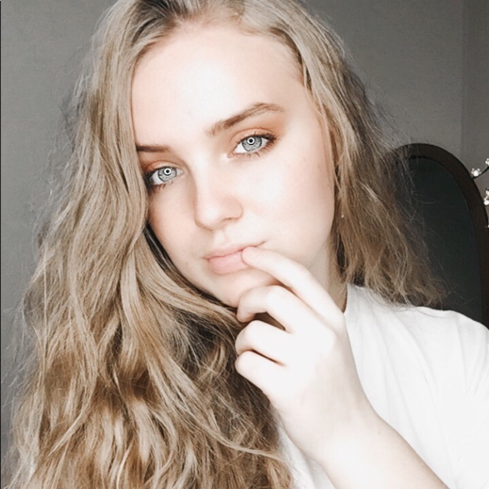 Meet your Posher, Taylor.